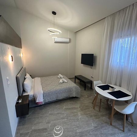 Natalie'S Apartments Nea Nea Makri Esterno foto
